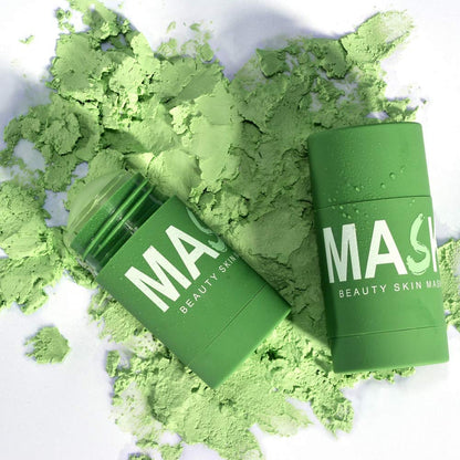 Masque nettoyant en profondeur à l'argile et au thé vert