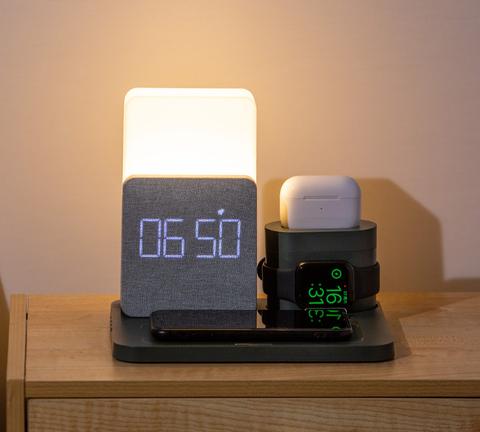 univazo - 4 In 1 Fast Wireless Charger Station Alarm Clock with Lamp for Apple